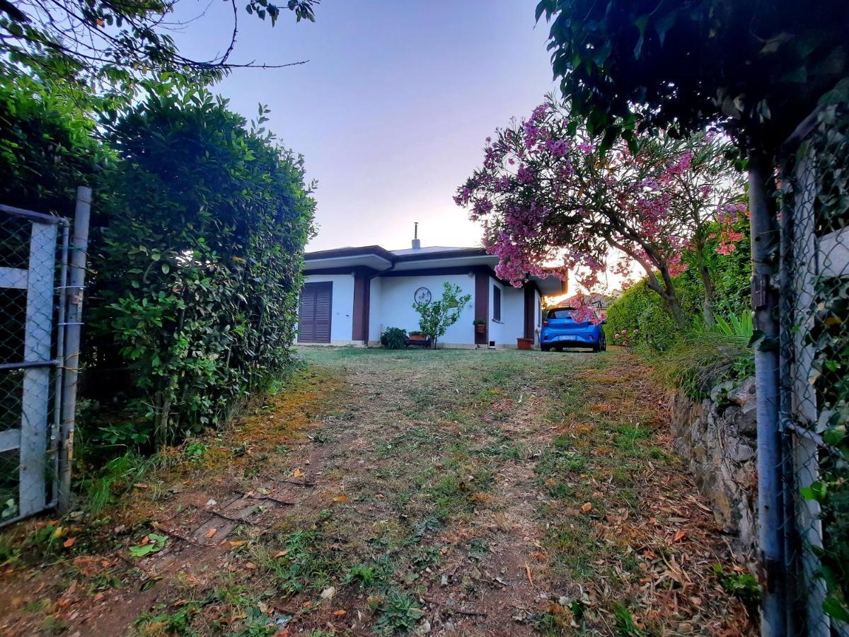 Casetta In Collina Sezze Bagian luar foto