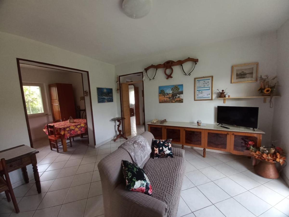 Casetta In Collina Sezze Bagian luar foto